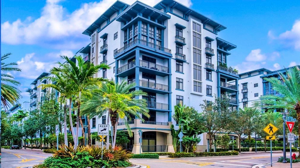 10x at Flagler Village